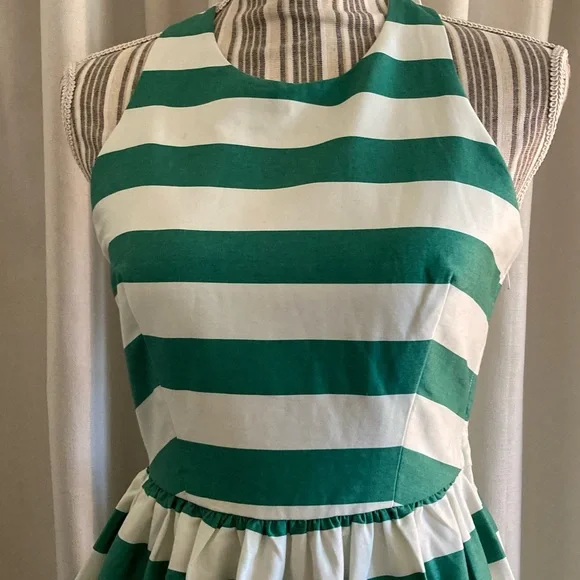 Green and white stripes sleeveless dress cotton dress - Picture 2 of 5